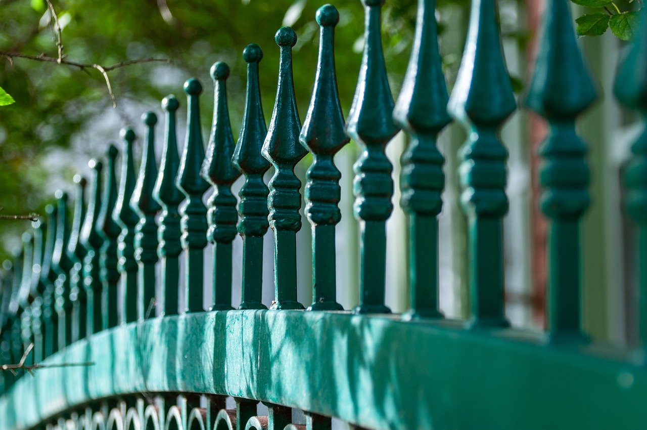 How Can Green Transport Reduce Urban Pollution?